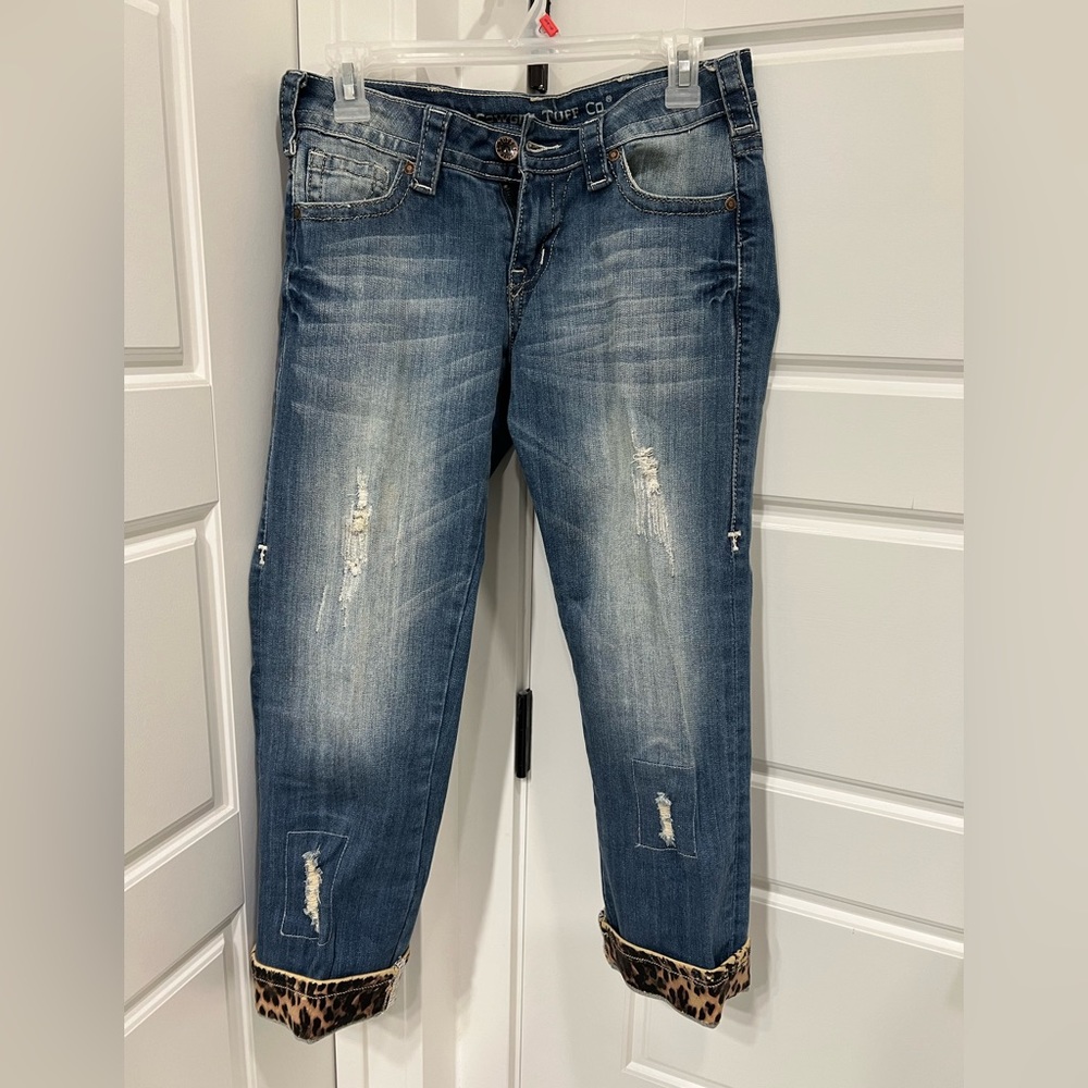 Great pair of Cowgirl Tuff Co jeans